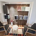 Open View City Apartment